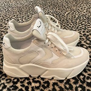 Voile Blanche sneaks size 37